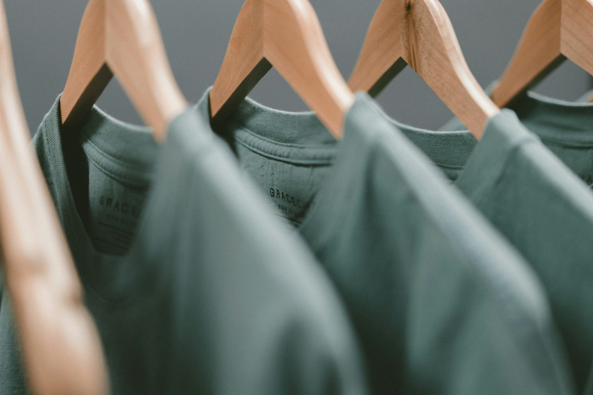 Elevate your wardrobe with sustainable style! Discover chic outfit ideas combining eco-friendly materials and trendy cuts. Perfect for the conscious fashionista. #Green #City #Sustainable #Style #Conscious #FashionTips