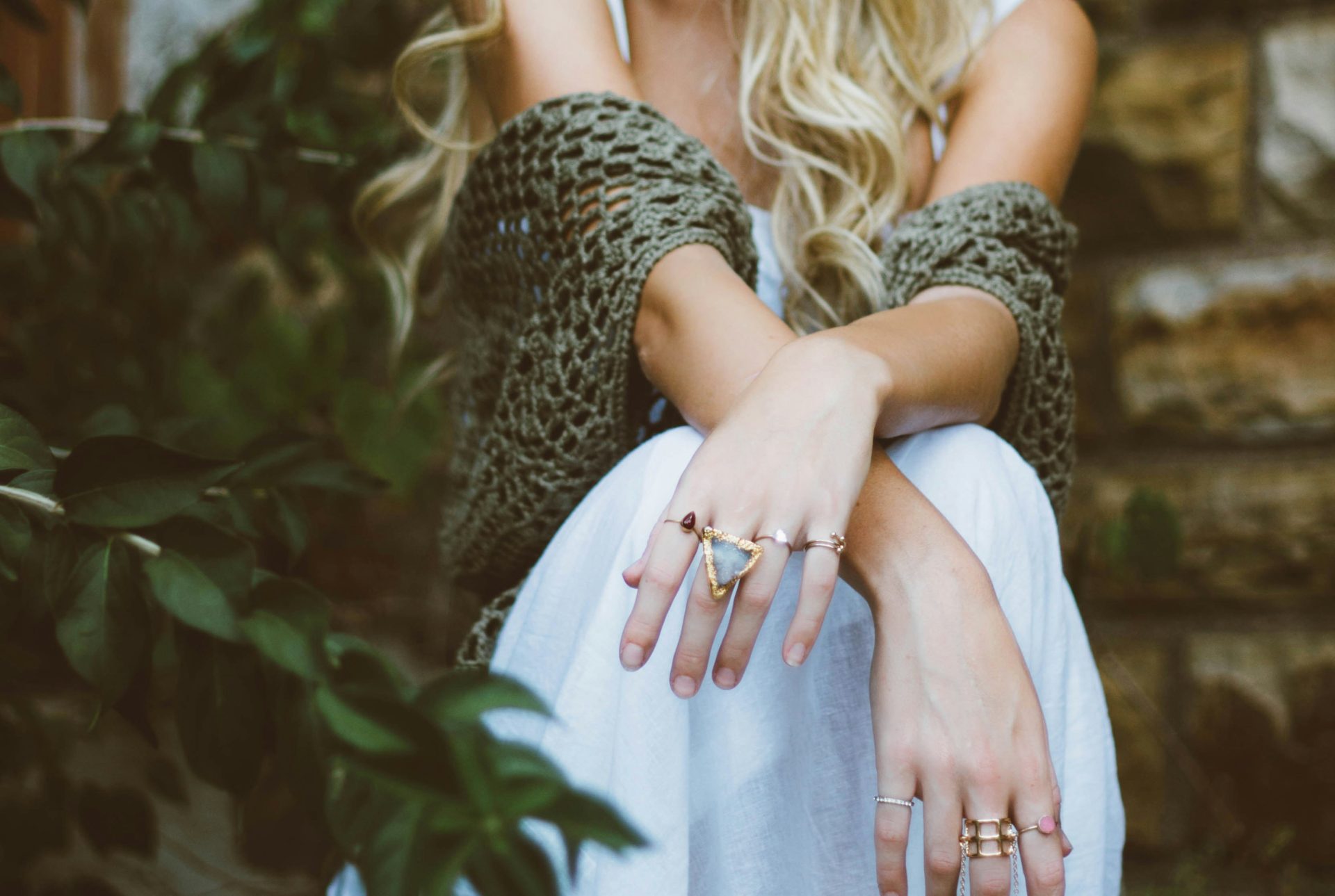 Elevate your wardrobe with sustainable pieces that scream style! Explore outfits blending eco-friendly fabrics with modern cuts. Discover tips on thrifting, layering, and accessorizing for a chic urban look. #Green #City #Sustainable #Style #Conscious