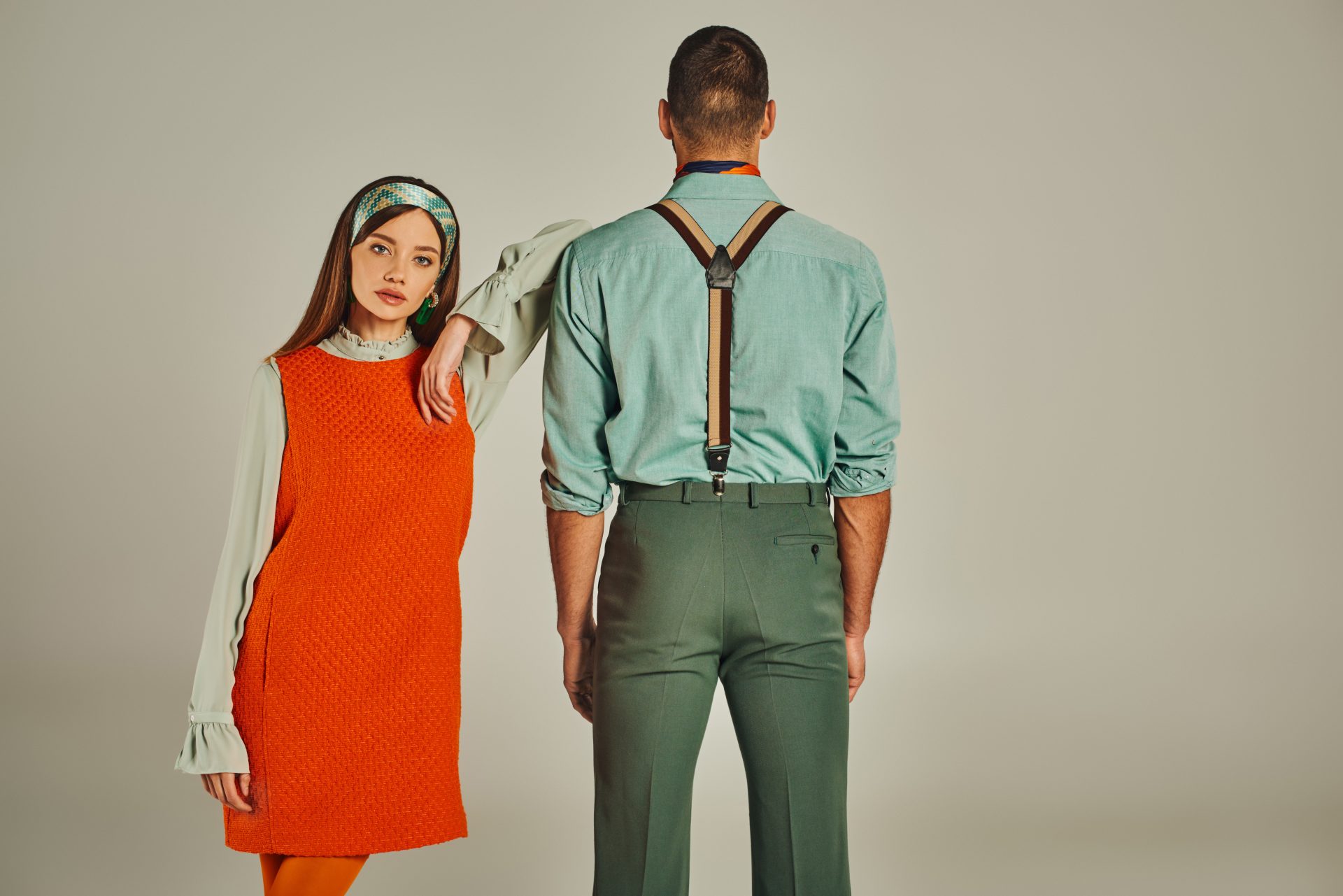 Elevate your wardrobe with vintage-inspired pieces! Mix classic patterns with modern silhouettes. Pair high-waisted jeans with a retro blouse for a chic look. Explore how to blend #Living #And #Breathing #Vintage into your #Modern outfits! #FashionTips