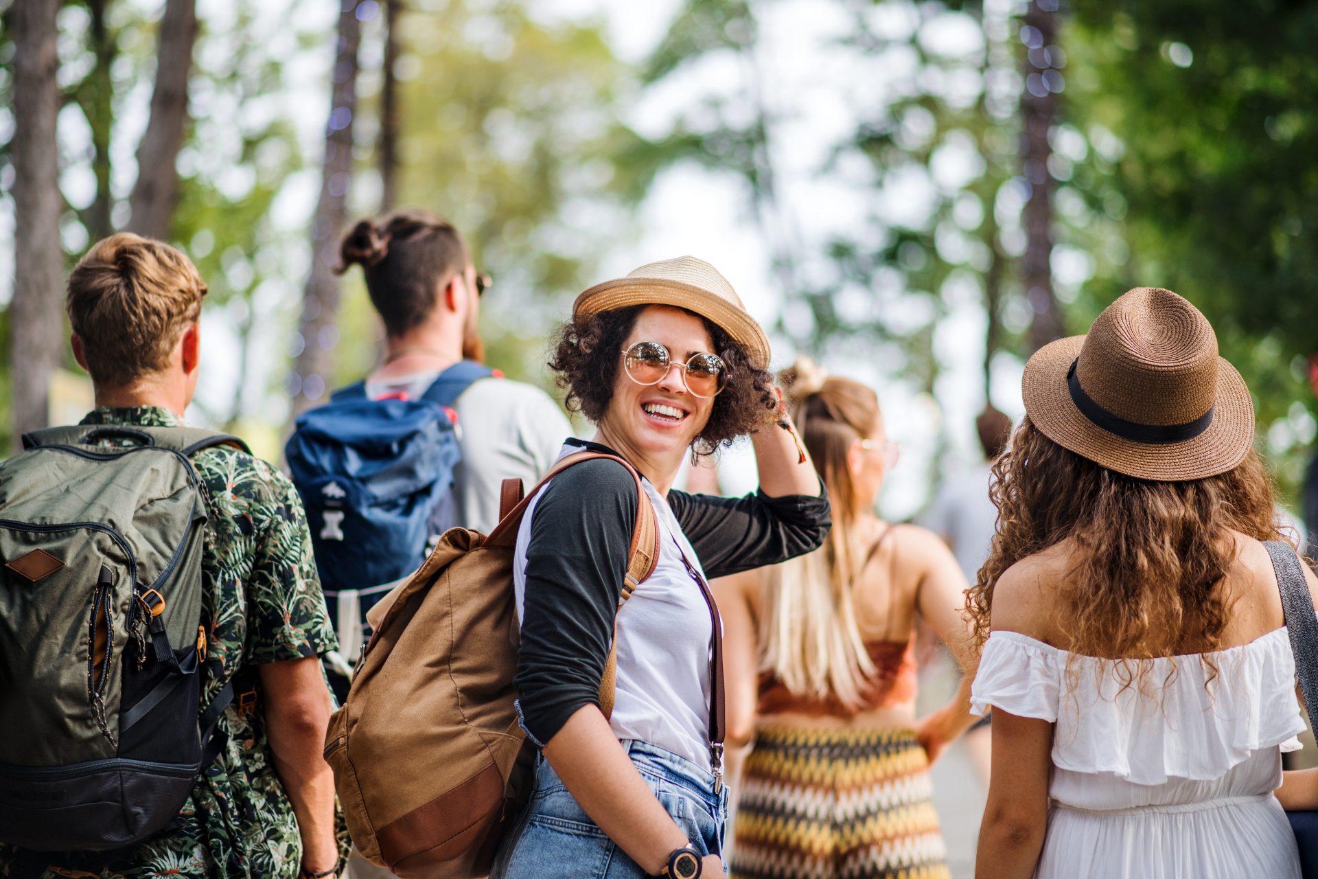 Elevate your urban look with festival-inspired outfits! Mix vibrant prints, layered accessories, and bold footwear for a chic vibe. Perfect for city exploration! #Mixing #Festival #Vibes #City #Life #FashionTips #OutfitIdeas
