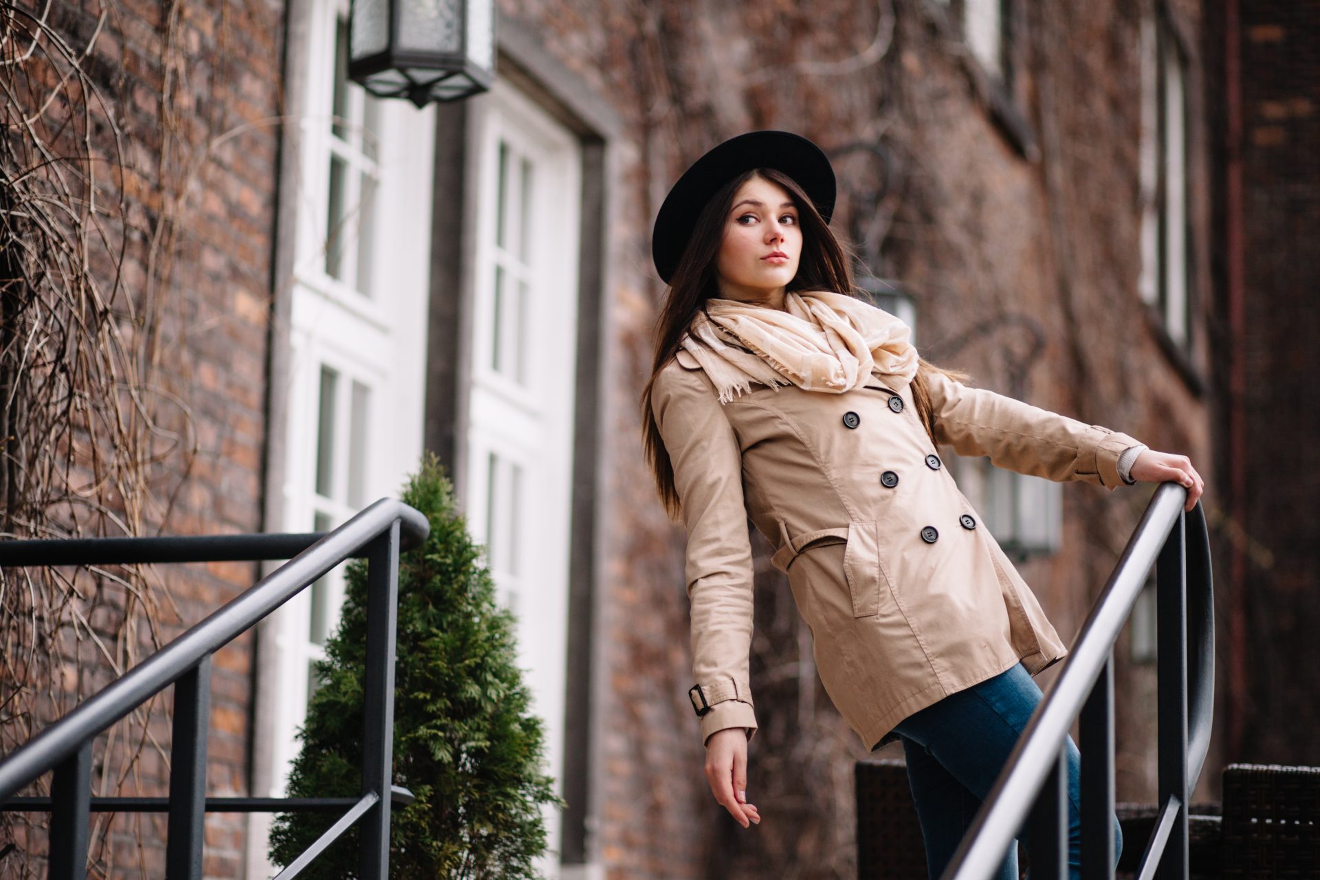 Discover how to elevate your vintage pieces with contemporary style! Pair a classic midi dress with bold accessories and modern footwear for a chic look. #Timeless #Treasures #Infusing #Contemporary #Flair #FashionTips #VintageStyle