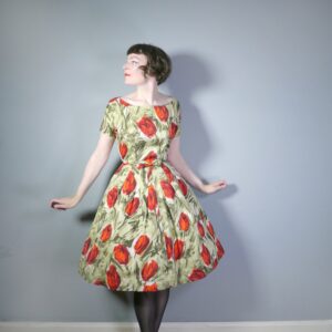 50S Green & Red Floral Dress With Tulip Print - Mid Century Full Skirted Stiffened Skirt S