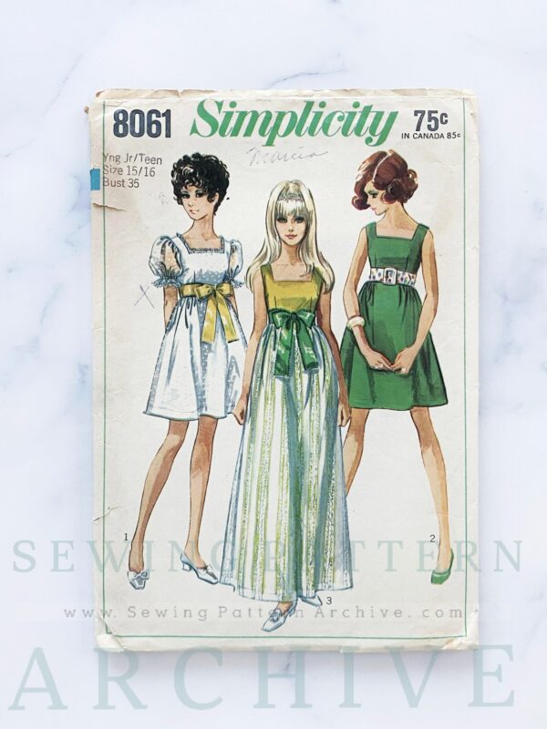 60S Simplicity 8061. 35 Bust. Mod Retro Empire Waist Dress Full Gathered Skirt Puff Sleeve Prom Bow 1960S Vintage Sewing Pattern