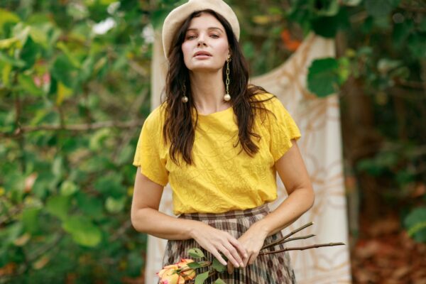 80S Bright Yellow Eyelet Cotton Blouse Vintage Short Sleeve Embroidered Crop Top