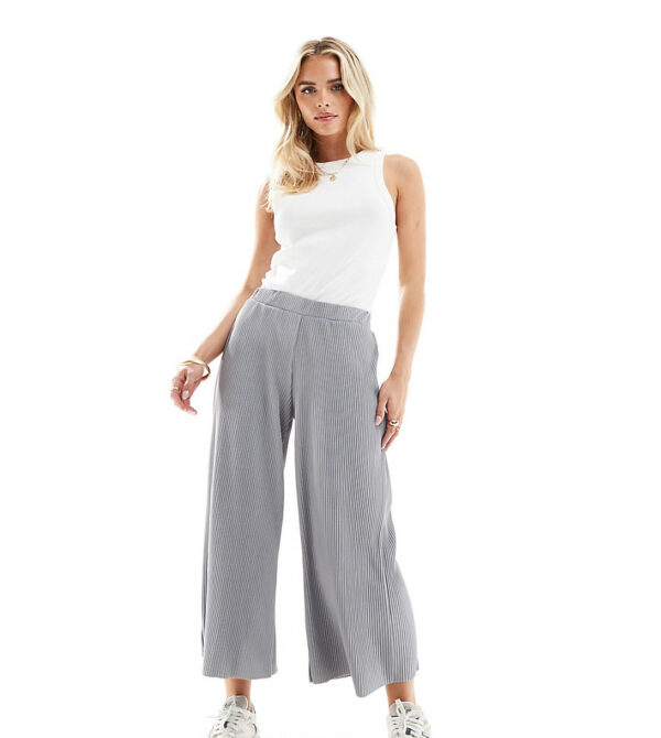 ASOS DESIGN Petite plisse wide trouser culottes in grey marl