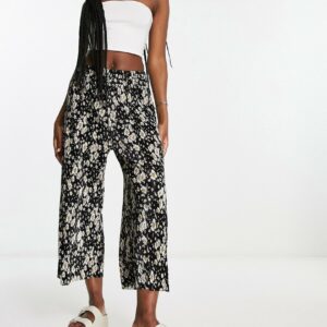 ASOS DESIGN plisse wide leg trouser culottes in dark based floral print-Multi