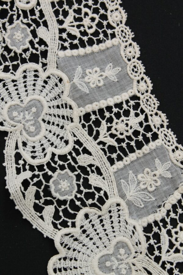 Antique Cotton & Lace Collar, Large Victorian Circular Dress Embroidered White Blouse Or Decoration