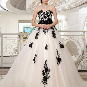 Black And White Wedding Dresses Strapless Lace Sash Beaded Ball Gown Bridal Dress