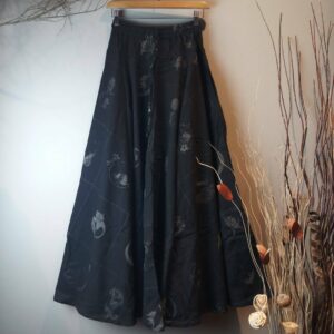 Black Samurai Cat Kamon 8 Panel Long Skirts