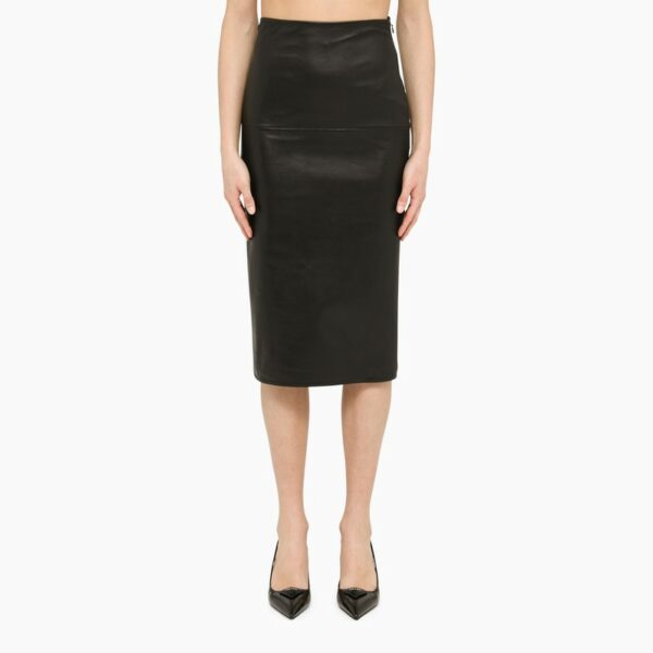 Black sheath skirt in leather