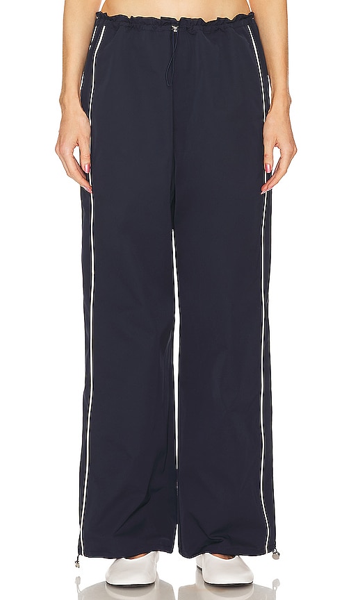 GRLFRND Cinched Waist Wide Leg Pant in Navy. Size XS, XXS.