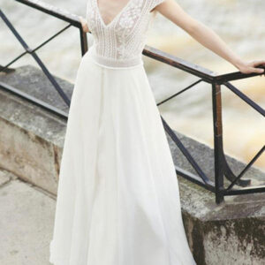 Ivory Simple Wedding Dress A-Line V-Neck Short Sleeves Backless Lace Chiffon Bridal Gowns