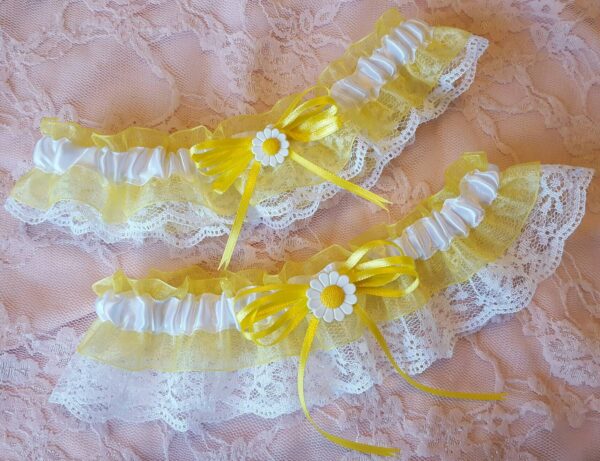 Light Yellow & White Lace Vintage Rustic Wedding Garter Belt 2Pc Set with Daisy