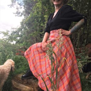 Linen Circle Skirt. Size UK 16-18. Waist 34'' - 36'' . Adjustable Waist. Sustainable, Beautiful European Linen