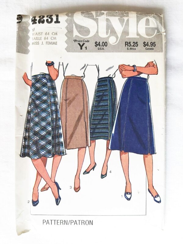 Retro 80S, Straight Or A-Line Skirts - Gored Skirts, Panelled Pleated Side Zipper, Uncut Style 4231, Size 10, Waist 25