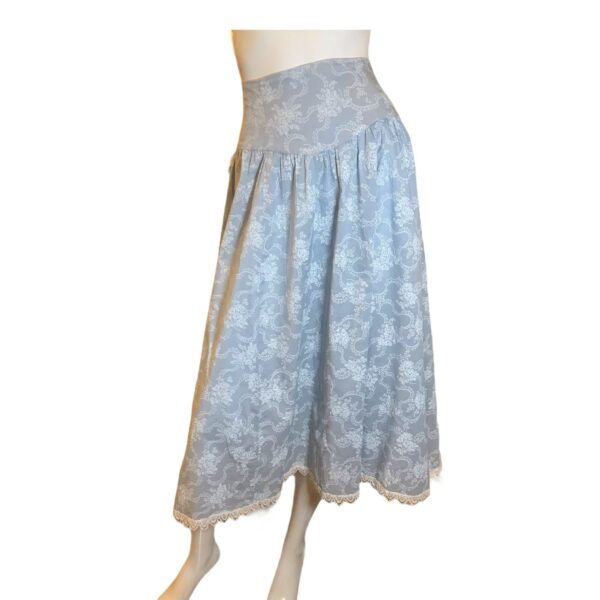 Retro Floral Lace Ruffle Blue Skirt-Small A-Line Skirt Scott Mcclintock-Lace Bustle Print Maxi-Praire