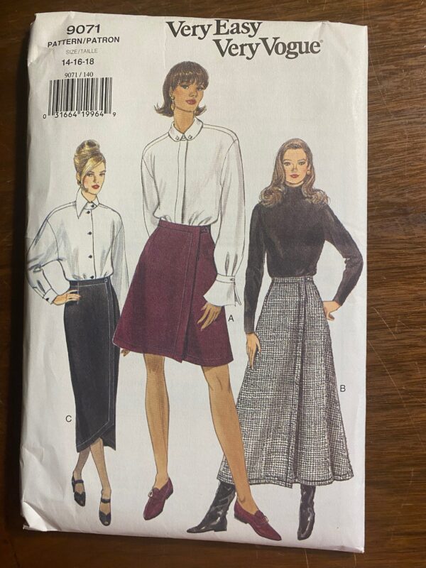 Skirt Misses/Women's Very Easy Vogue #9071 Pattern | Uncut Sizes 14, 16, 18 Wrap Skirt - Tapered Or A-Line 1994