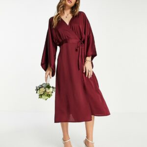 TFNC Bridesmaid kimono sleeve satin wrap midi dress in berry-Pink