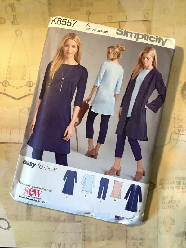 Uncut 2019 Simplicity Sewing Pattern No K8557 For Misses'/Miss Petite Knit Cropped Pants, Dress Or Tunic & Duster in Sizes Xxs-Xxl | 4-26