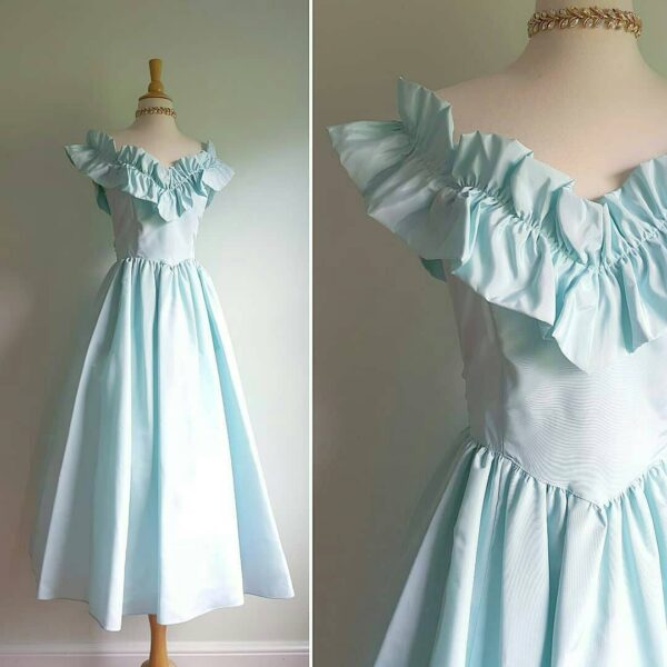 Vintage 1970S 1980S Pale Baby Aqua Blue Gunne Sax Dress, Taffeta Pastel Formal Princess Gown, Off Shoulder Ruffle, Full Skirt