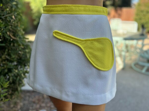 Vintage 1970S White Skirt W Yellow Tennis Racquet Pocket Waist 28