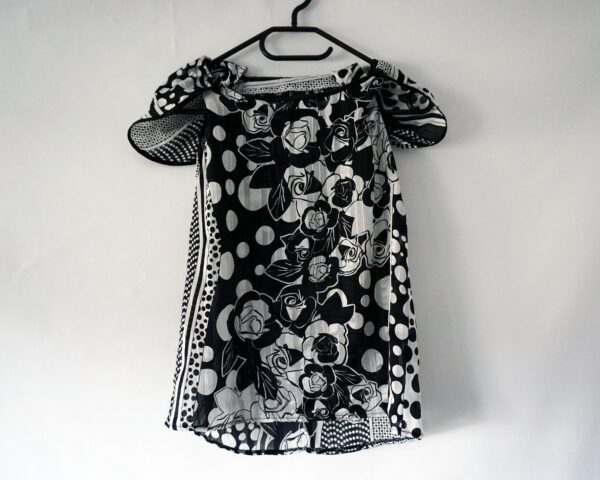 Vintage Black & White Special Sleeve Rose Print Blouse