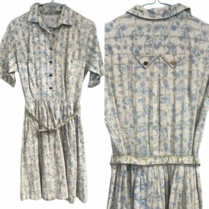 Vintage Floral Dress Women's Medium Pleated Button Up Cuffed Sleeves Babydoll Sweet Back Detail Matching Fabric Belt Belted 60S