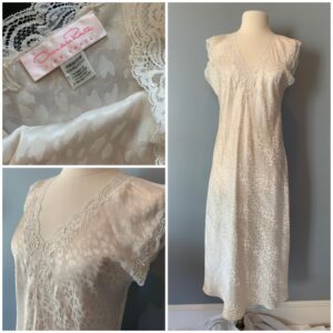 Vintage Oscar De La Renta Ivory Nightgown, Lingerie, Negligee-40