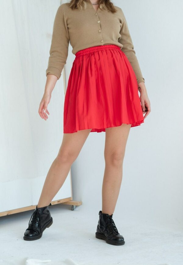 Vintage Y2K Preppy Pleated High Waist Mini Skirt in Red M