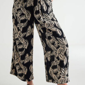 Womens Black Leaf Print Crinkle Culottes