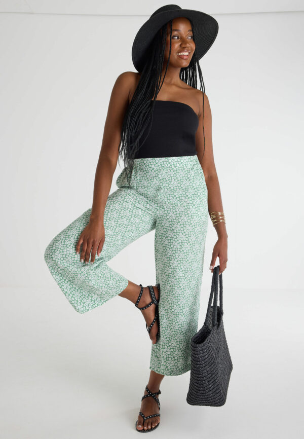 Womens Green Floral Print Culottes