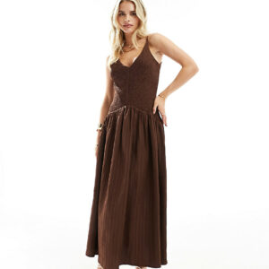 ASOS DESIGN Petite full skirt midi crinkle sundress in chocolate-Brown