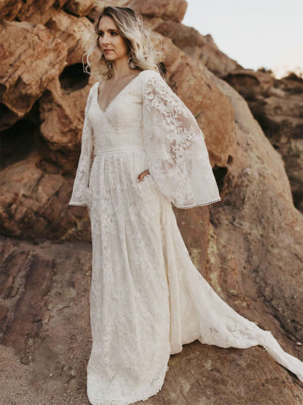 Ivory Boho Wedding Dress Lace Sash A-Line With Train Backless Long Sleeves V-Neck Bridal Gown Free Customization