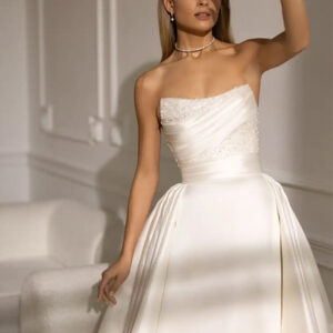 Vintage Wedding Dresses Strapless Sleeveless Natural Waist Satin Fabric With Train Lace Traditional Dresses For Bride