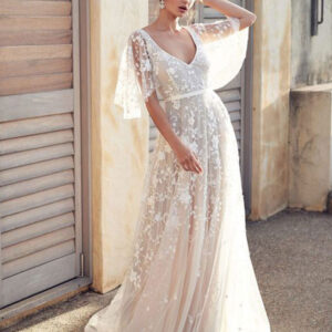 White Lace Wedding Dress V Neck A-Line Wedding Dress Short Sleeves Backless Bridal Dresses