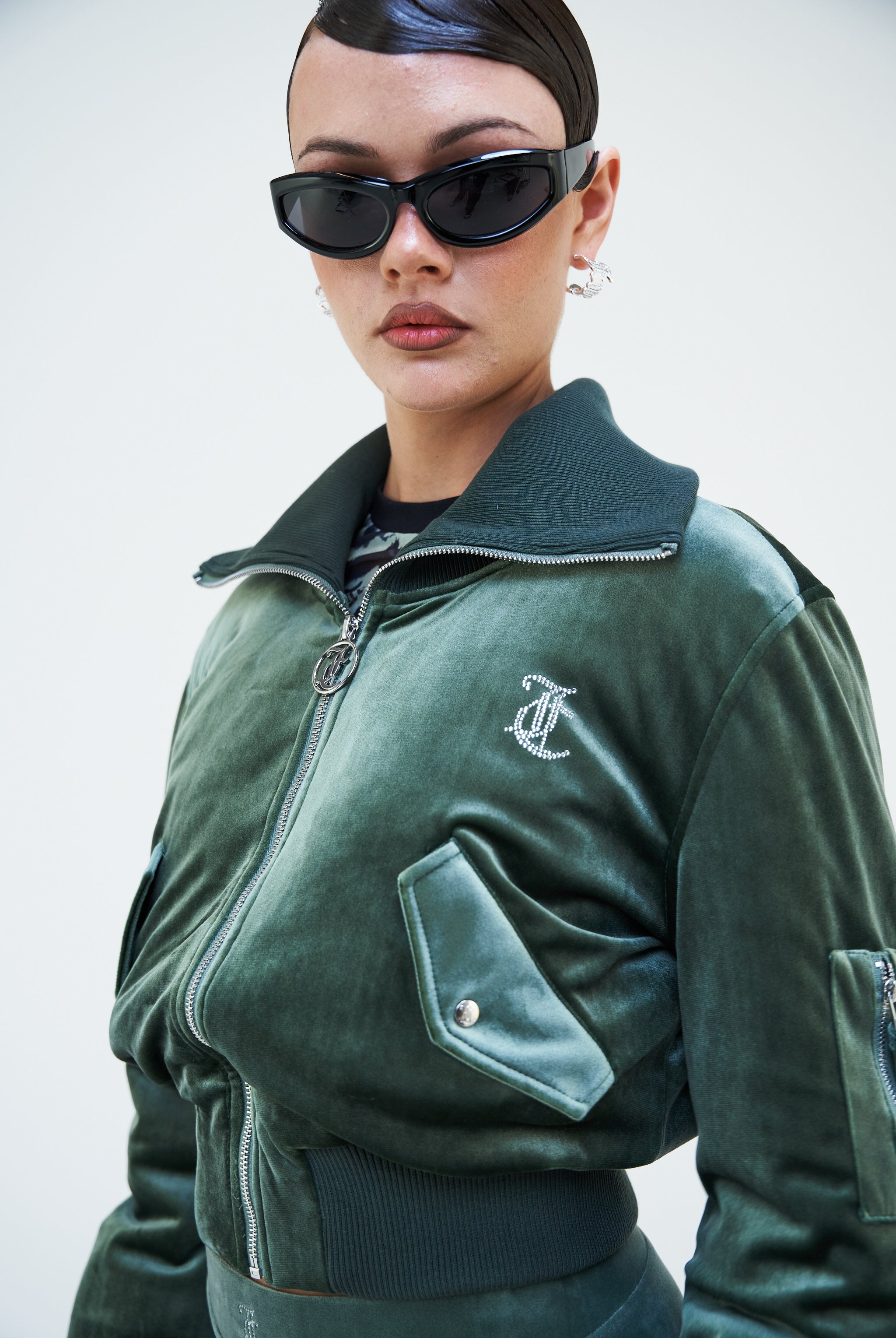 THYME VELOUR BOMBER JACKET - M Green