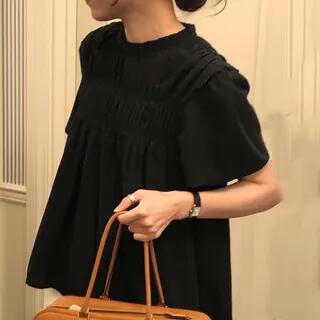 Short-Sleeve Crewneck Frill Trim Plain Blouse Black