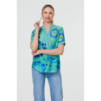Izabel London Floral Stud Detail Short Sleeve Blouse women's Blouse in Green