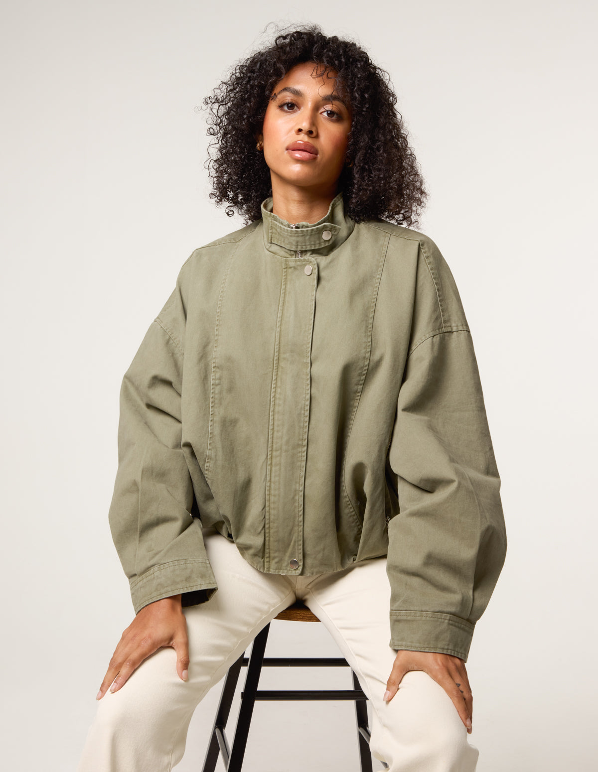 Bomber Jacket - L KHAKI