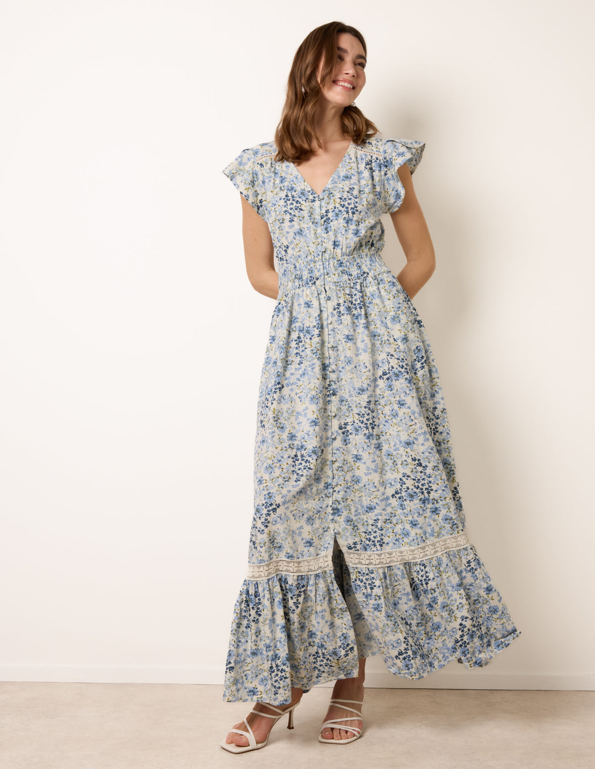 Ditsy Floral Print Shirred Waist Button Front Maxi Dress - M BLUE