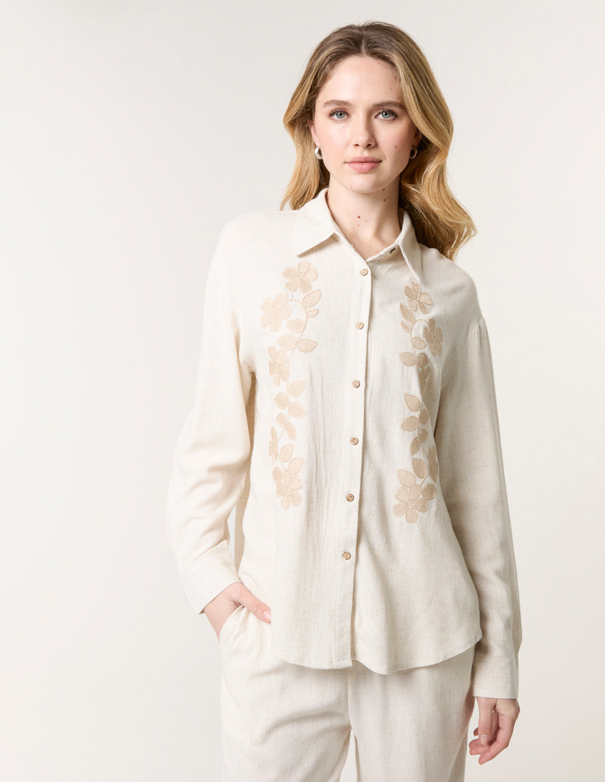 Linen Flower Embroidery Blouse - Linen