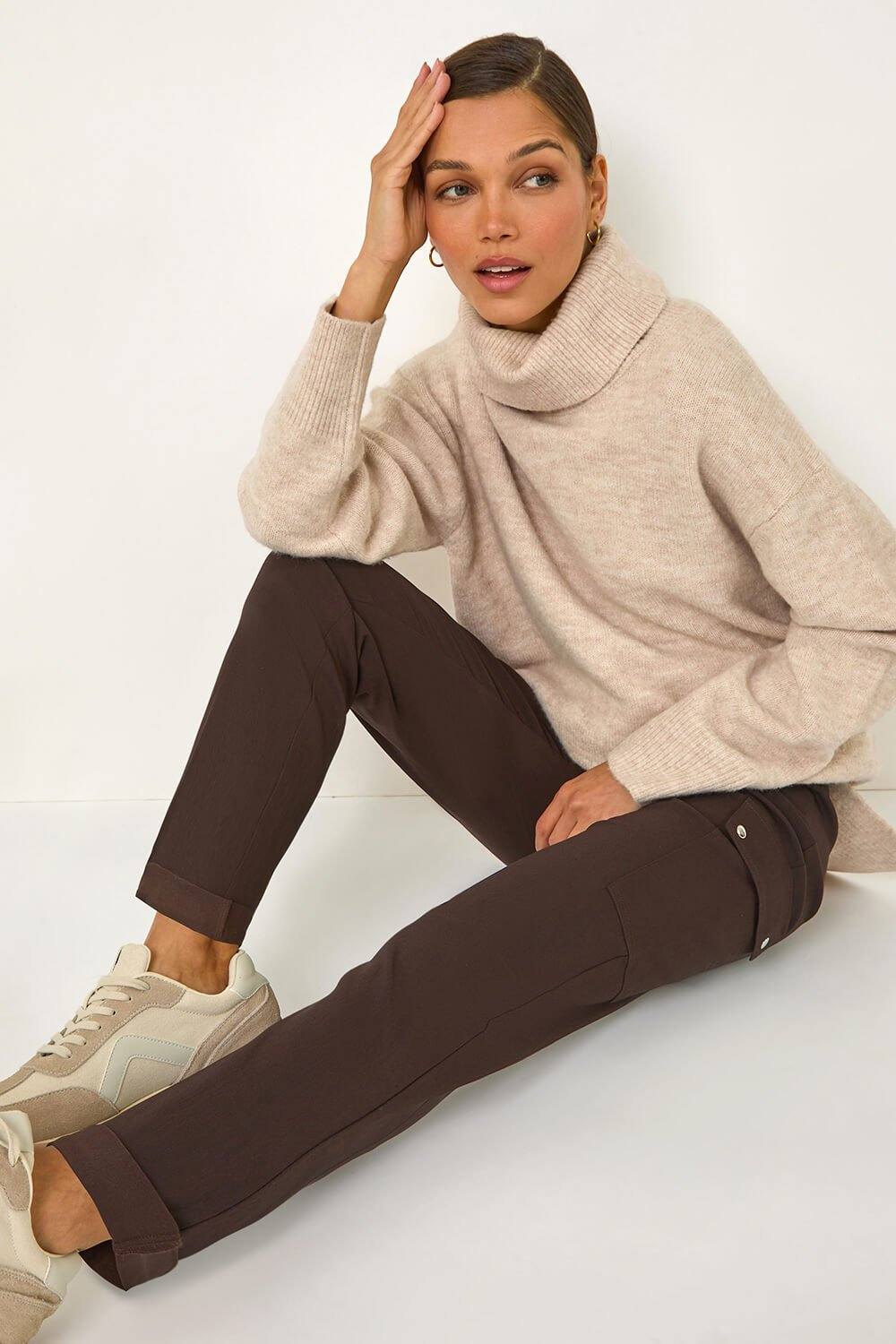 Roman Turn Up Stretch Cargo Trousers In Chocolate