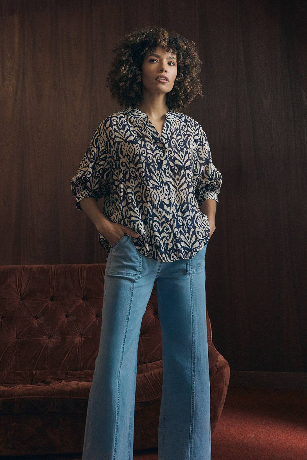 Izabel London Printed Button Sleeve Relaxed Blouse In Navy