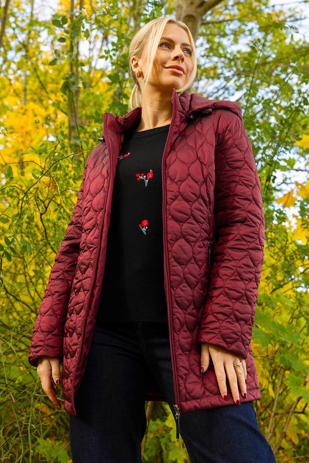 Roman Hooded Quilted Puffer Coat In Red