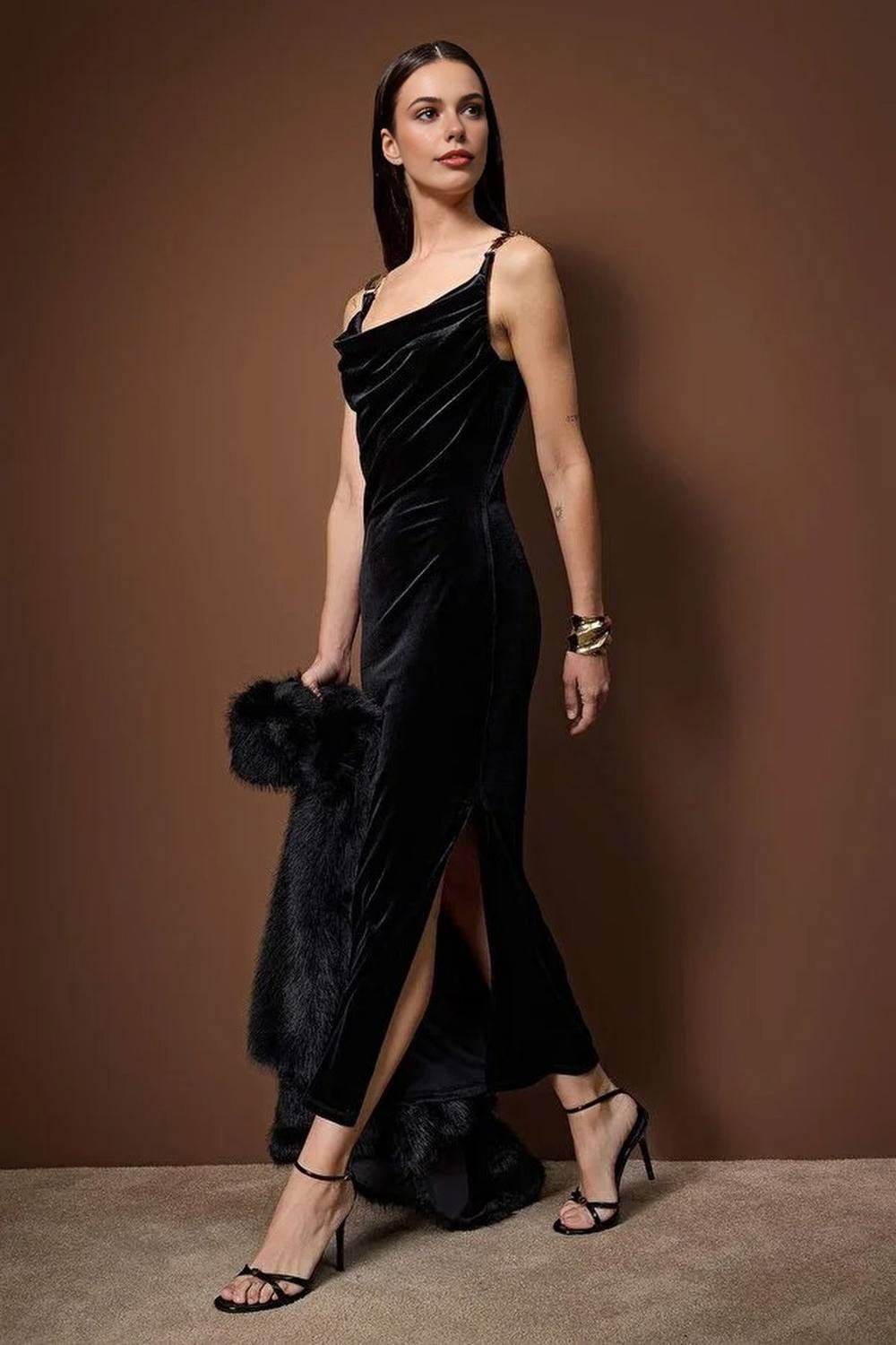 Wovcor Accessory Strap Detail Knitted Velvet Maxi Dress In Black