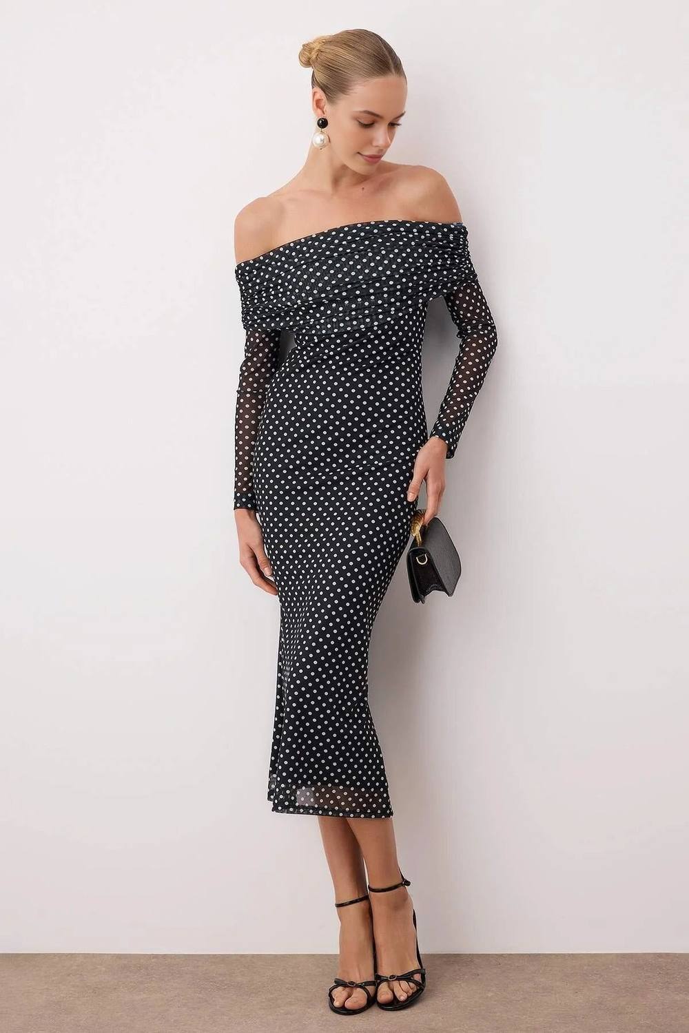 Wovcor Off Shoulder Polka Dot Tulle Midi Dress