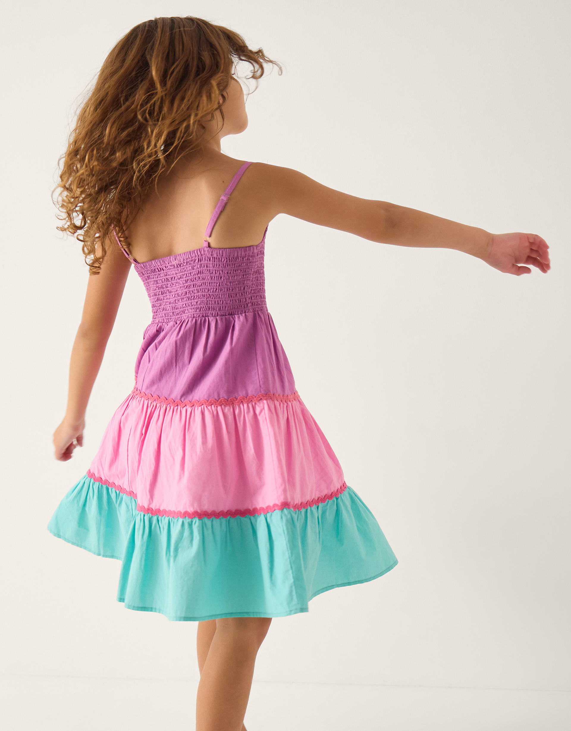Sleeveless Smocked Colourblock Dress Pink