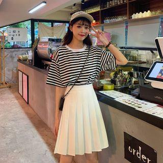 High Rise Plain Pleated A-Line Skirt White