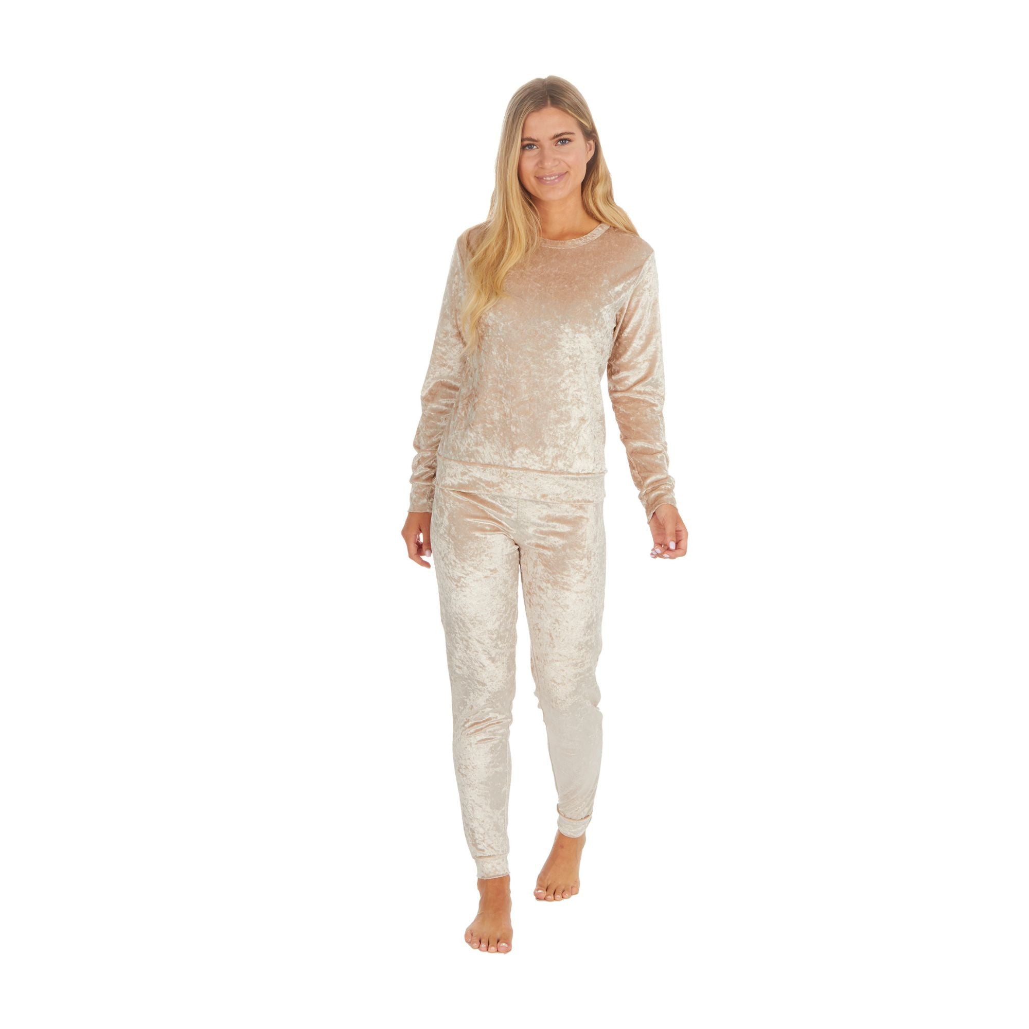 Ladies Velvet Lounge Suit: Cozy Crushed Fleece Pyjamas Set for Winter Comfort - L Gold