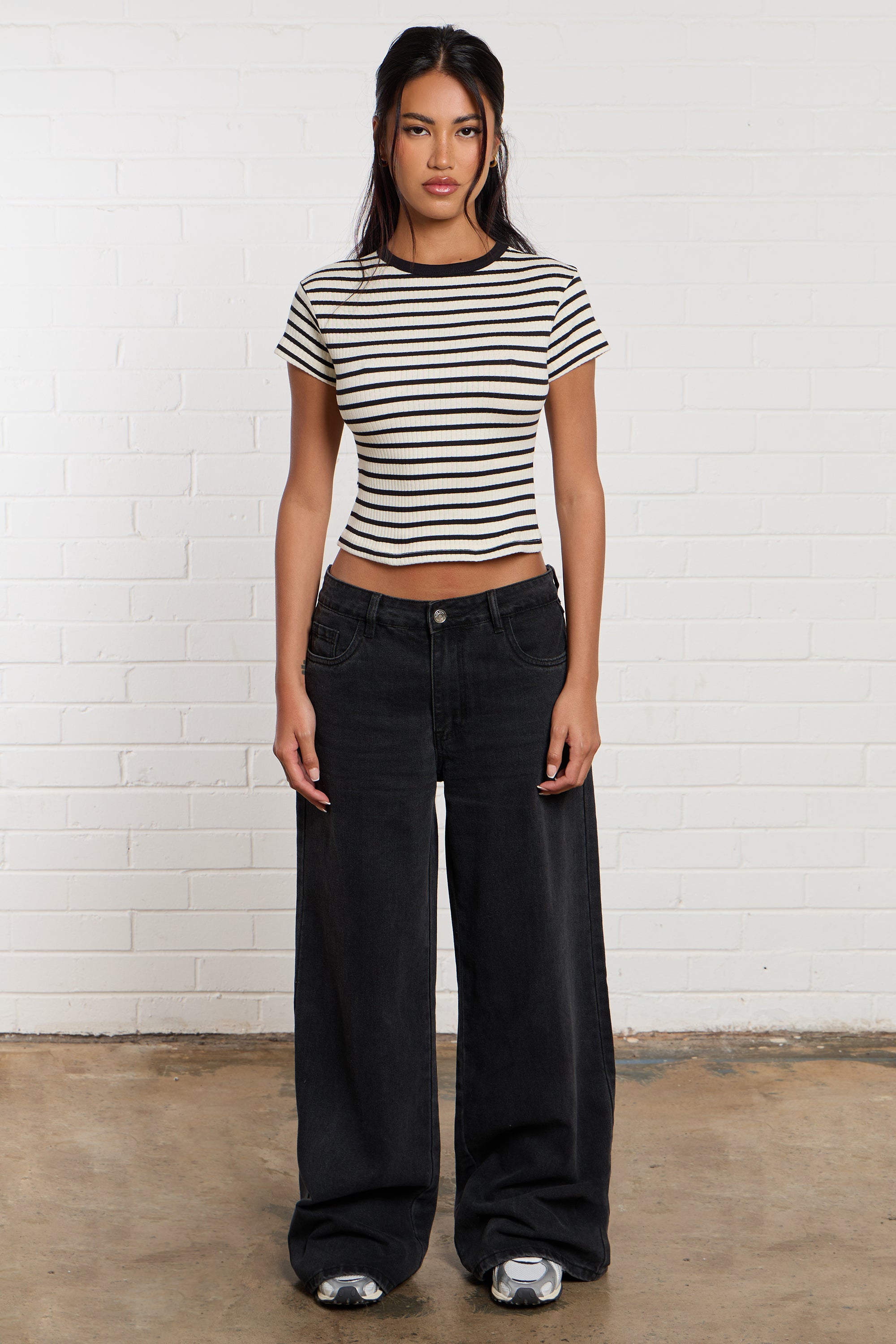 Kaiia Denim Mid Rise Wide Leg Jeans Black